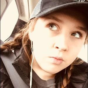 Meet your Posher, Riley